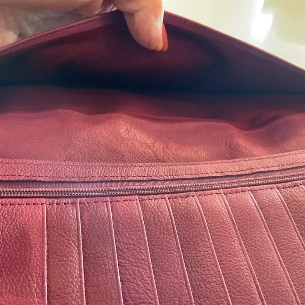 Tarnish large clutch